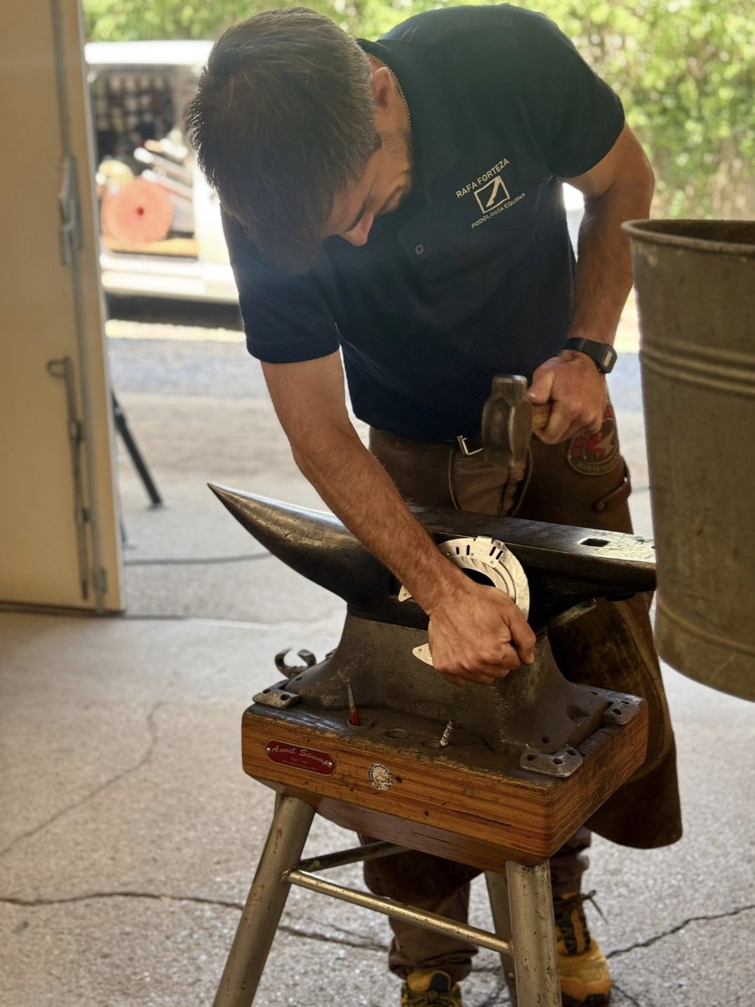 Rafael Forteza at the anvil